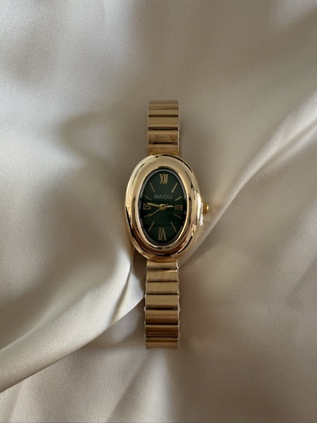 Reloj Esmeralda con carátula verde